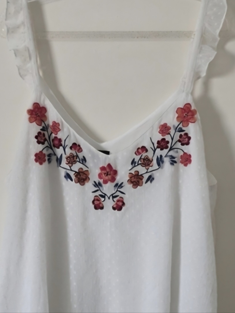 Torrid Embroidered Floral Adjustable Tank Top Dotted Swiss Vacation Beach Sz 2